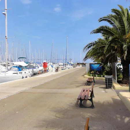 Apartment Les Regates 88473 Hyeres