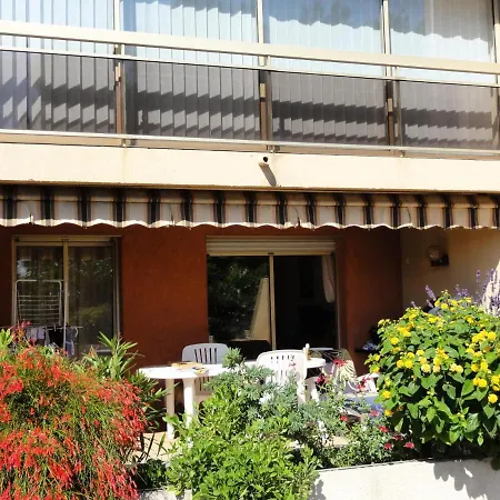 Les Regates 88473 Apartment Hyeres
